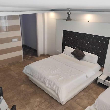 Super Hotel O Vivaan Residency Rohtak Exterior foto